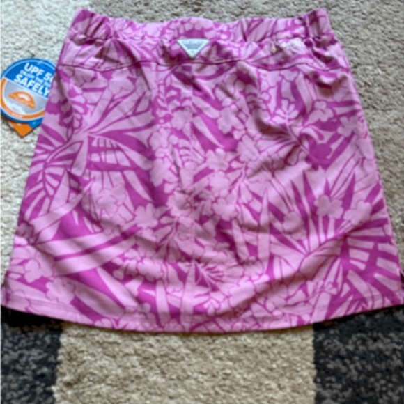Columbia Vibrant Pink Floral Tidal Skort- youth Medium - Picture 2 of 6
